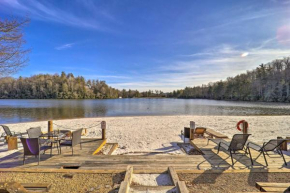 Cozy and Modern Newland Cabin with Fire Pit and Deck!